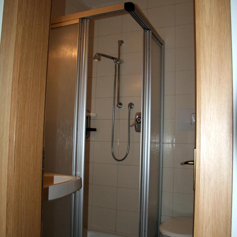 Gaulbachhof - Double Room with Balcony - 2