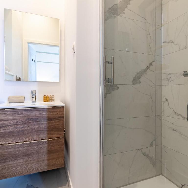 LUXUEUX APPARTEMENT CENTRE VILLE - Appartamento con 3 Camere da Letto - 15