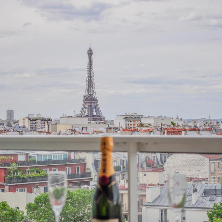 Vue exceptionnelle sur la tour Eiffel - Appartement 1 Chambre - 1