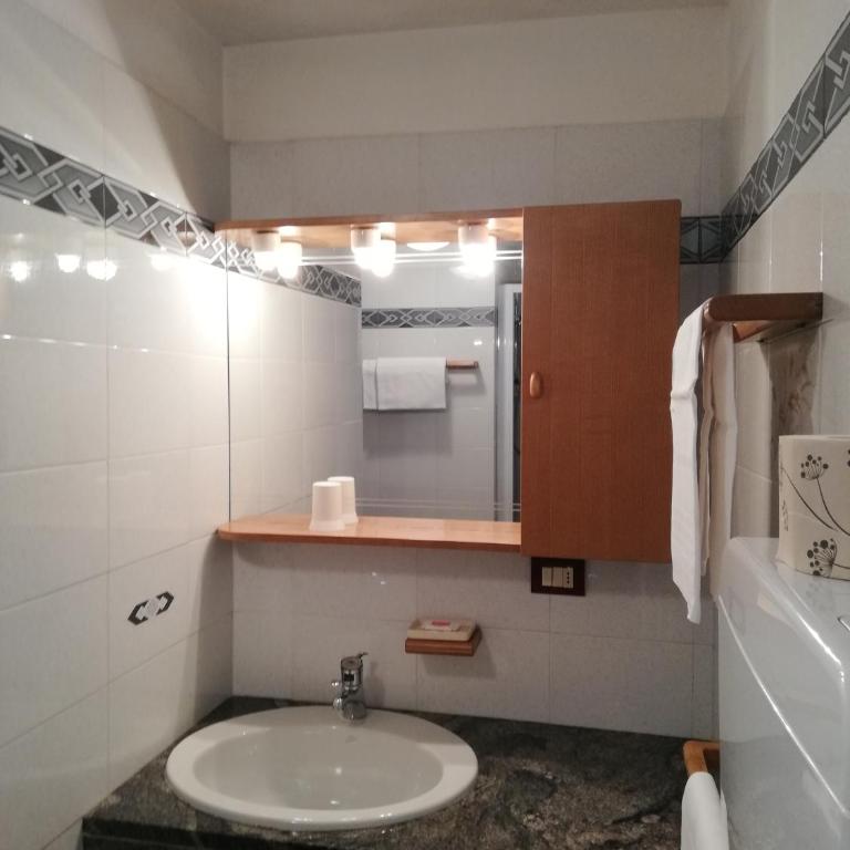 Residence Pavou - Economy Triple Room - 1