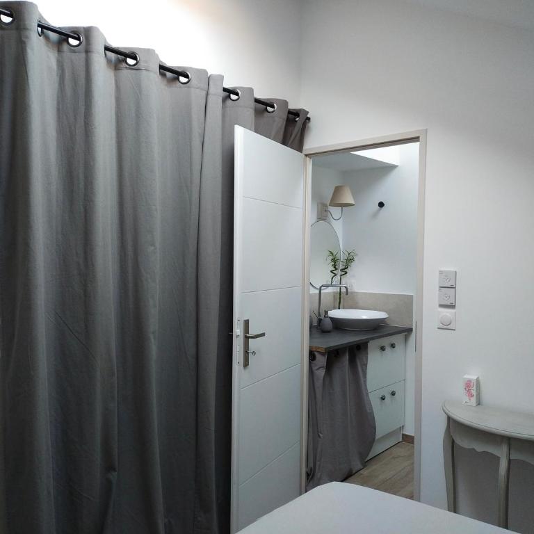 T2 de standing près du port, avec terrasse et clim - Apartment mit 1 Schlafzimmer - 15