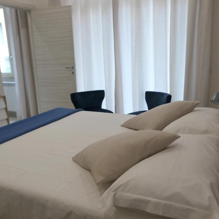 Casa Consoli - Double Room with Balcony - 11