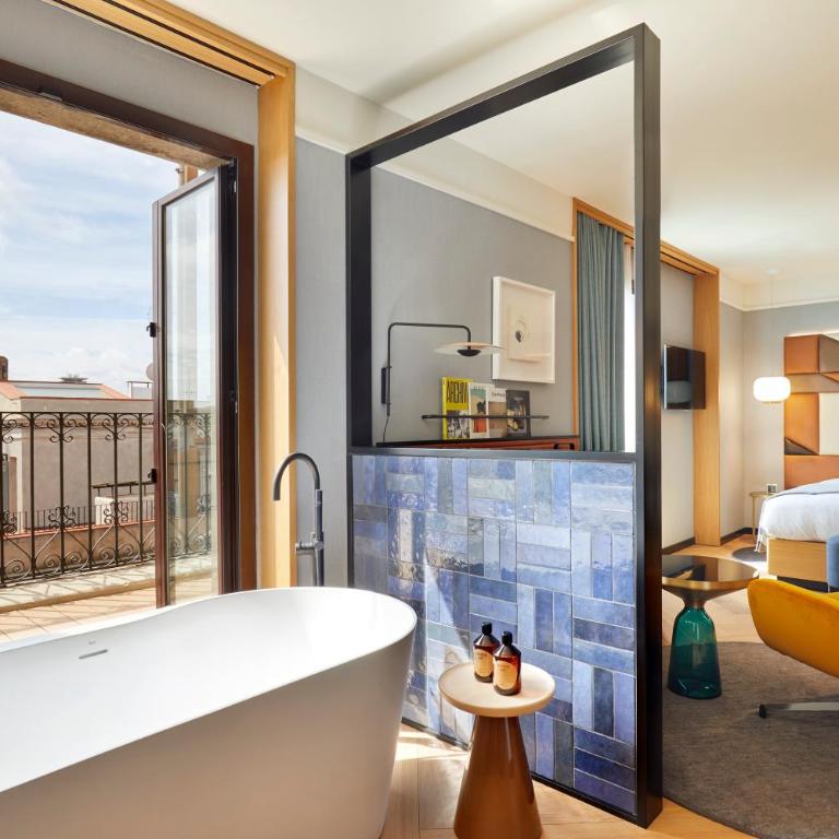 Kimpton Vividora Hotel by IHG - King Suite with Private Terrace - 11
