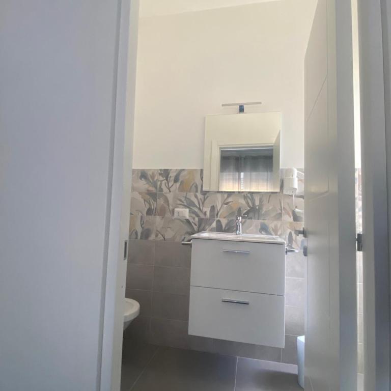 Porta Saracena Rooms - Camera Matrimoniale con Bagno Privato - 16