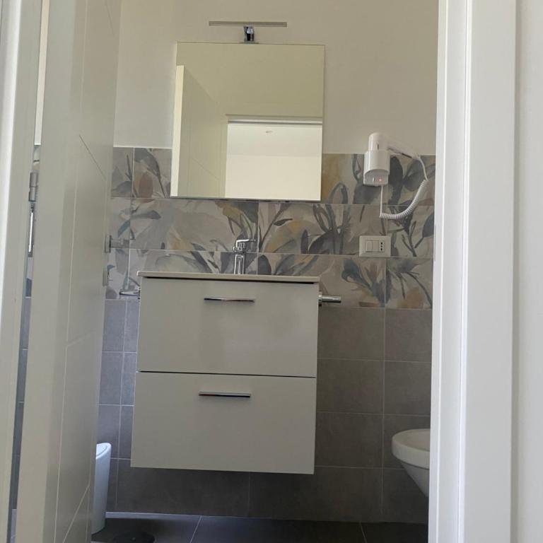 Porta Saracena Rooms - Camera Matrimoniale con Bagno Privato - 13