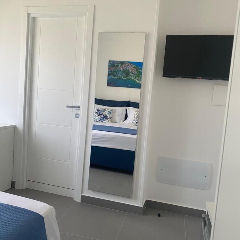 Porta Saracena Rooms - Camera Matrimoniale con Bagno Privato - 9