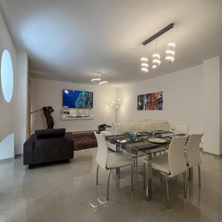 Residence Belvedere Trieste - Appartamento con 2 Camere da Letto - 2