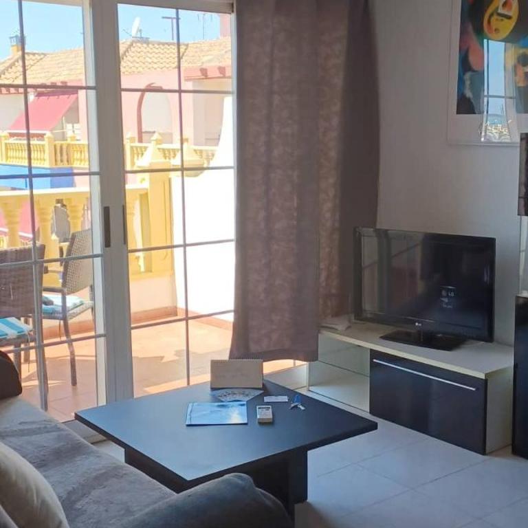 appartement climatisé deux chambres front de mer et piscine - Two-Bedroom Apartment - 9