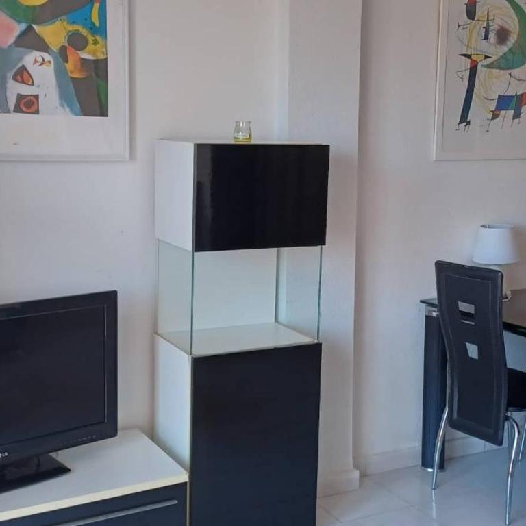 appartement climatisé deux chambres front de mer et piscine - Two-Bedroom Apartment - 18