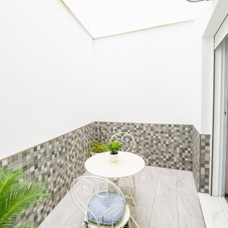 Cubo's Boutique Urban Deluxe - Apartment - 20