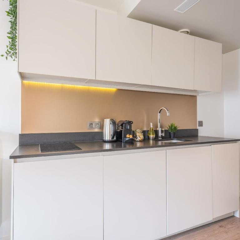 Yuna Les Halles - Serviced Apartments - Appartement 1 Chambre avec Balcon - Vue sur Ville - 38 m² - 5