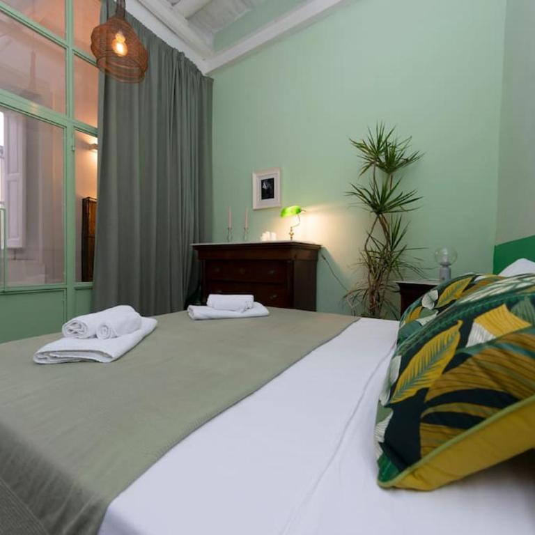 Charming apartment with balcony in the historic center - Appartamento con 3 Camere da Letto - 11