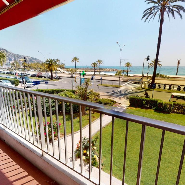 Studio rénové face mer avec terrasse à Menton, proche centre-ville et plages - FR-1-196-301 - Studio - 6