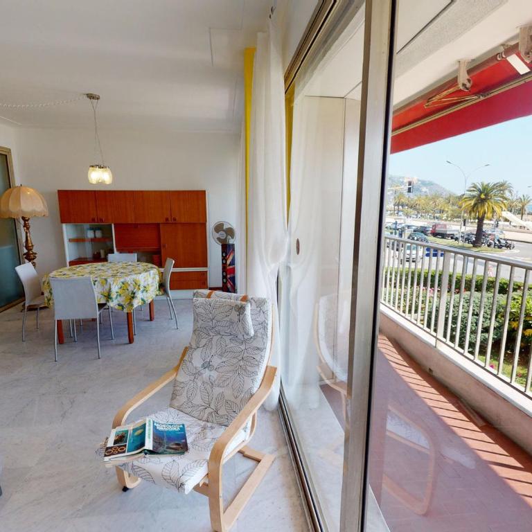 Studio rénové face mer avec terrasse à Menton, proche centre-ville et plages - FR-1-196-301 - Studio - 7