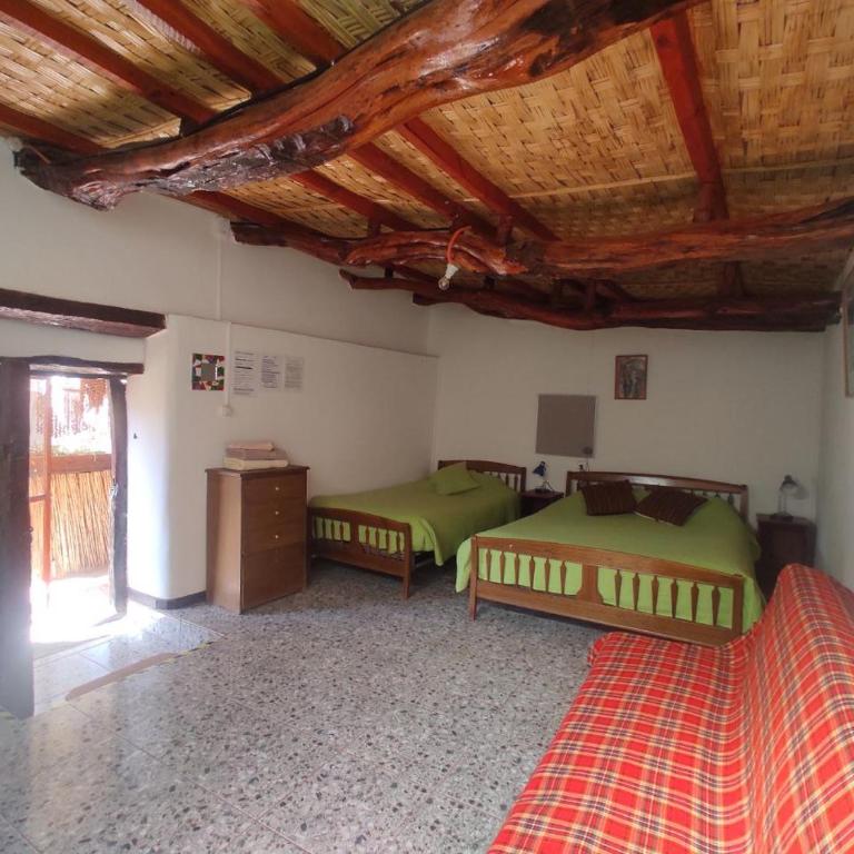 Hostal Sonchek - Habitación Cuádruple con baño privado - 5