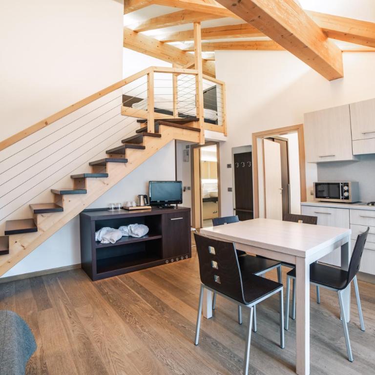 Hotel Montana - Familiensuite mit Balkon - 6