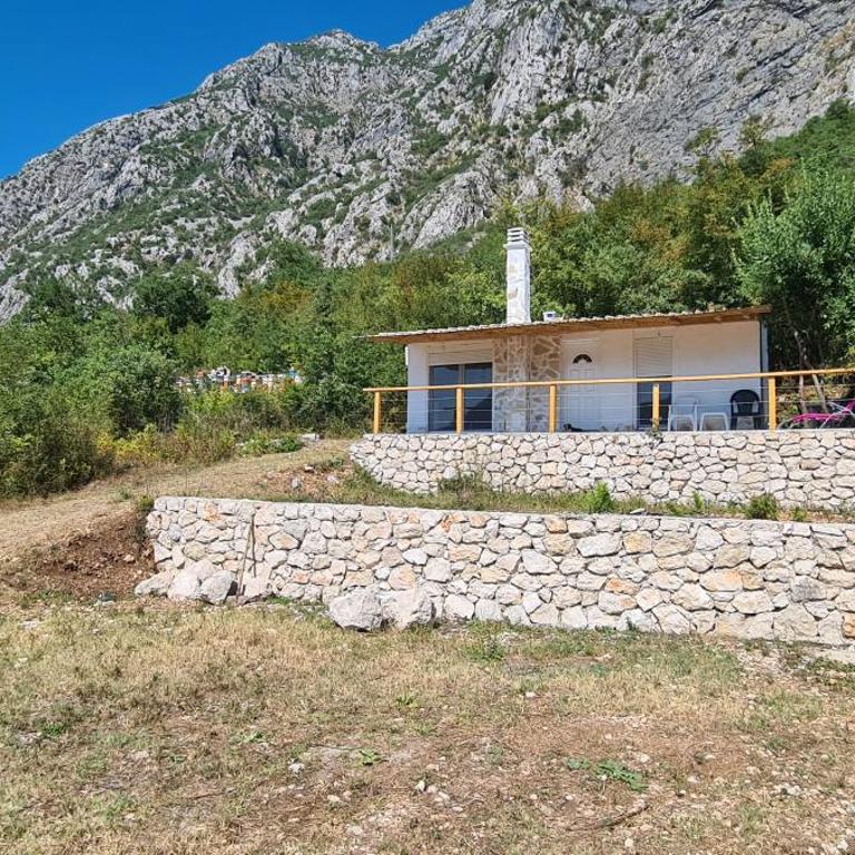 Home of Laurel - One-Bedroom House - 2