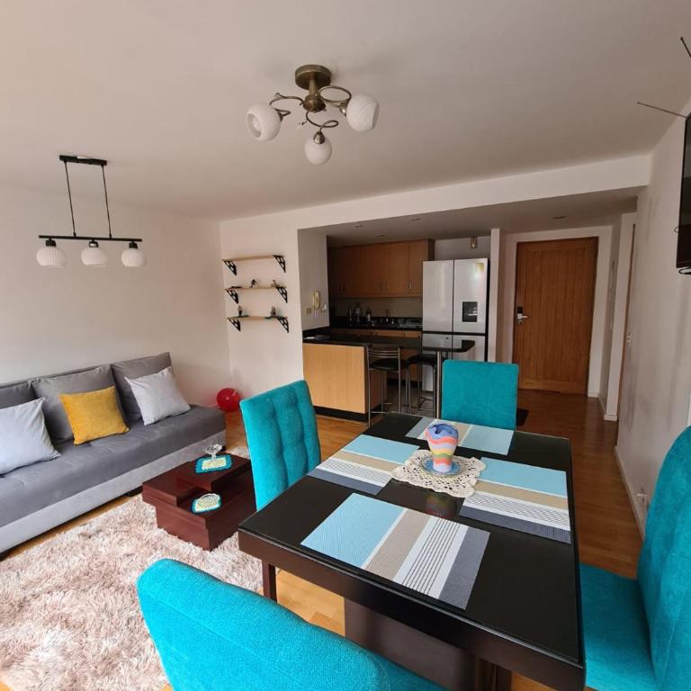 Rep del Salvador, Quito 1-bedroom condo with parking and Netflix - One-Bedroom Apartment - 19