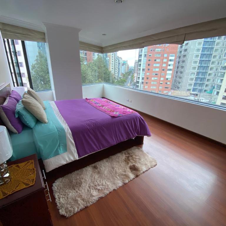 Rep Salvador, Quito 2-bedroom condo with parking and Netflix - Apartamento de 2 dormitorios - 1