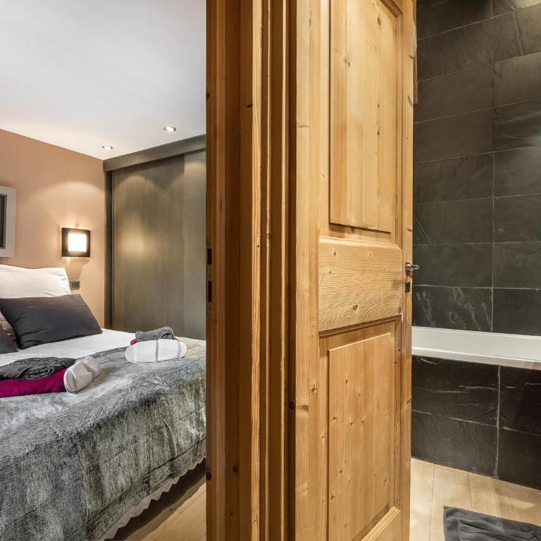 Appartement Duplex Moderne, Skis aux Pieds, Centre de Val-d'Isère - FR-1-567-56 - Appartement (4 Adultes) - 2