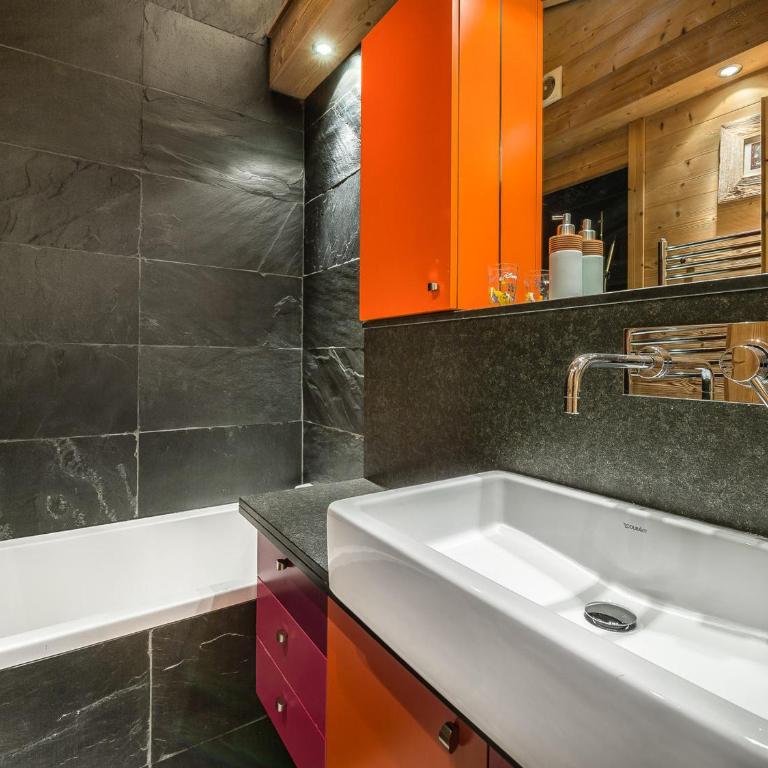Appartement Duplex Moderne, Skis aux Pieds, Centre de Val-d'Isère - FR-1-567-56 - Appartement (4 Adultes) - 3
