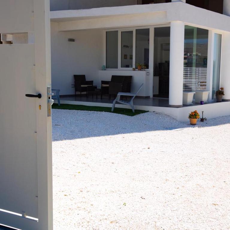 White house - Casa con 2 Camere da Letto - 1