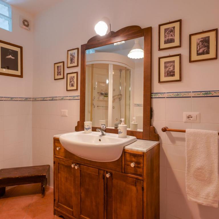 B&B Il Melograno Taranto - Double Room with Private External Bathroom - 8