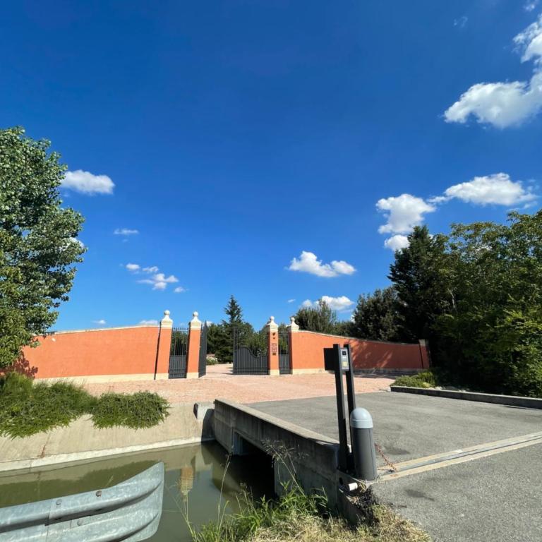 Villa Contessa Massari Ferrara - Three-Bedroom Apartment - 17
