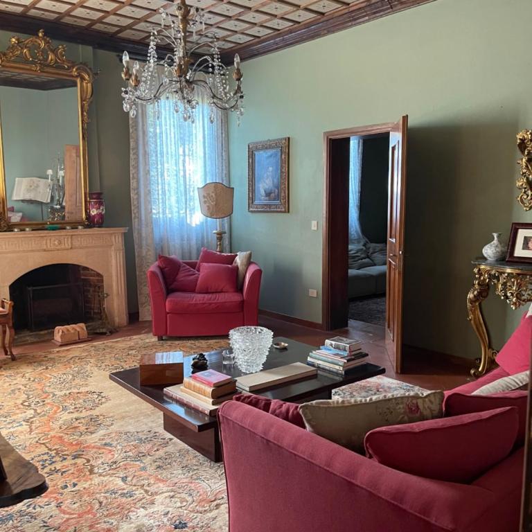 Villa Contessa Massari Ferrara - Three-Bedroom Apartment - 7