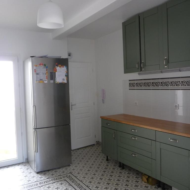Belle maison, beau quartier, piscine, proche centre, 5 chambres - Villa - 14