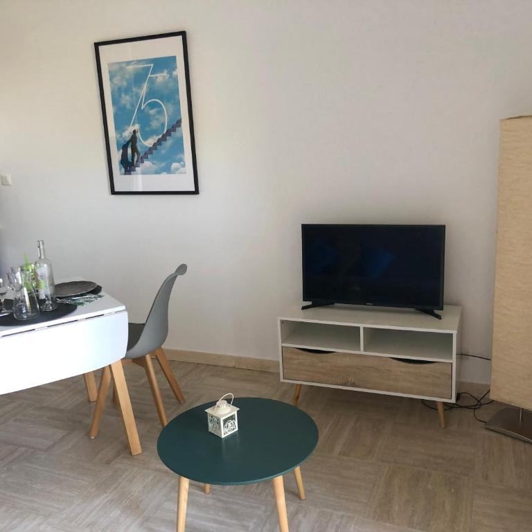 Appartement 2 personnes calme proche de la mer piscine tennis - Studio - 3