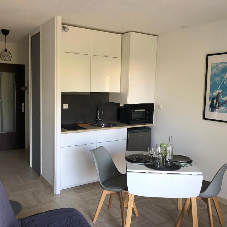Appartement 2 personnes calme proche de la mer piscine tennis - Studio - 5