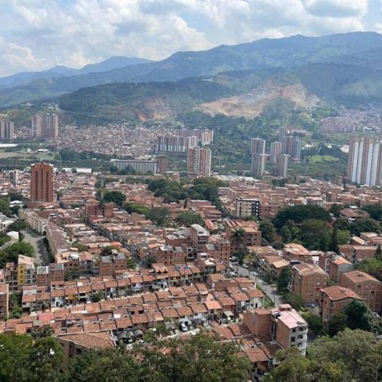 New Lovely 3 bedroom condo with an AWESOME view! - Three-Bedroom Apartment - 7