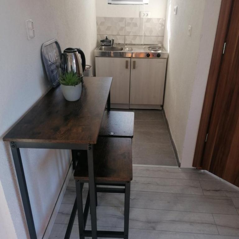 Guesthouse Panorama - Studio Apartment - 25