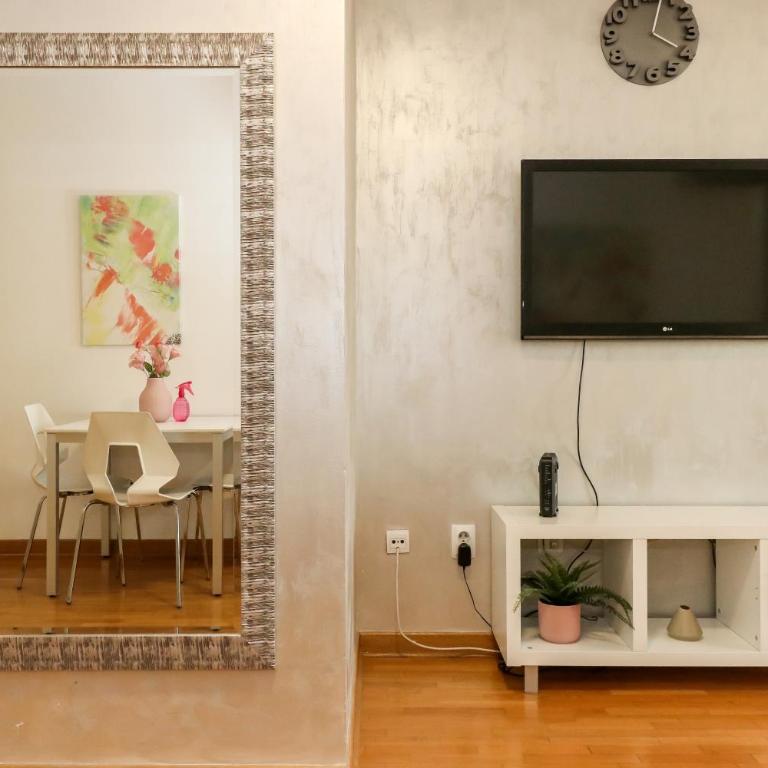 New Belgrade Apartment Lavina, parking 5 evra dan - Apartman sa Balkonom (2 Odrasle Osobe + 2 Deteta) - 8