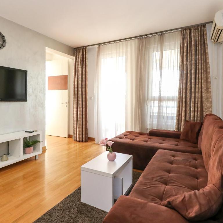 New Belgrade Apartment Lavina, parking 5 evra dan - Apartman sa Balkonom (2 Odrasle Osobe + 2 Deteta) - 1