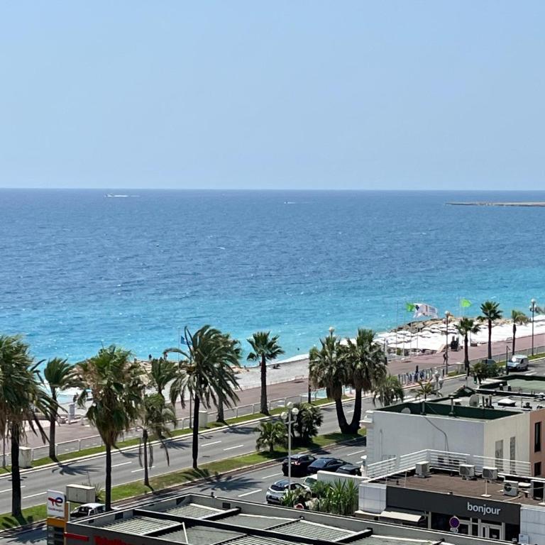 2 Bedrooms - Sea View Apartment - Appartement 2 Chambres - 3