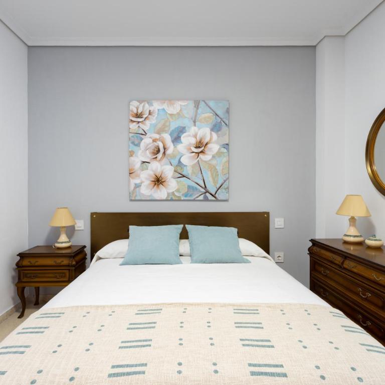 Home2Book Stylish & Roomy Santa Cruz City Center - Apartamento - 17