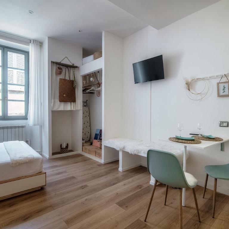Il Nido Tra Le Mura - by MyHomeInComo - Appartamento Monolocale - 4