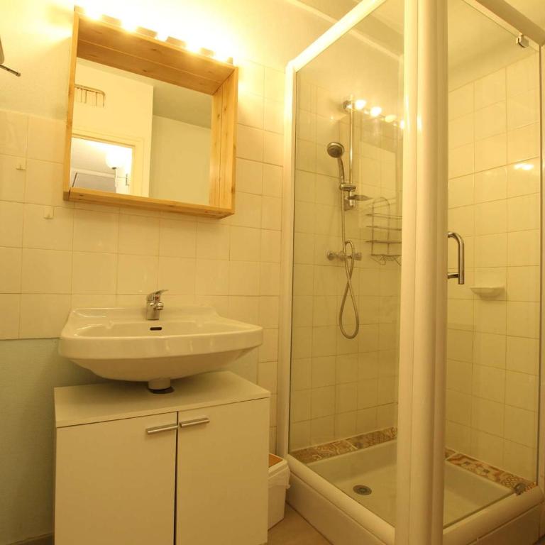 Appartement cosy pour 6 à Chantemerle, Serre-Chevalier. Balcon, parking, casier à ski, 2 étoiles. - Appartement 1 Chambre - 9