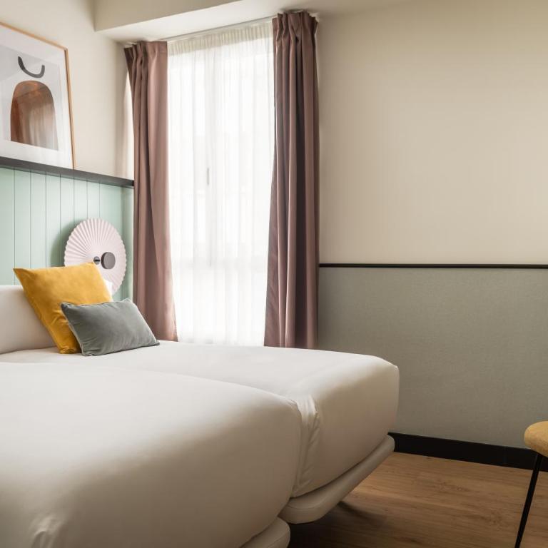 BYPILLOW Irala - Twin Room - 3