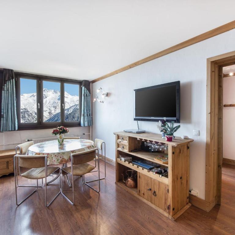 Courchevel 1850 : 4-5 pers, centre, confort - FR-1-564-37 - Apartamento (5 adultos) - 2
