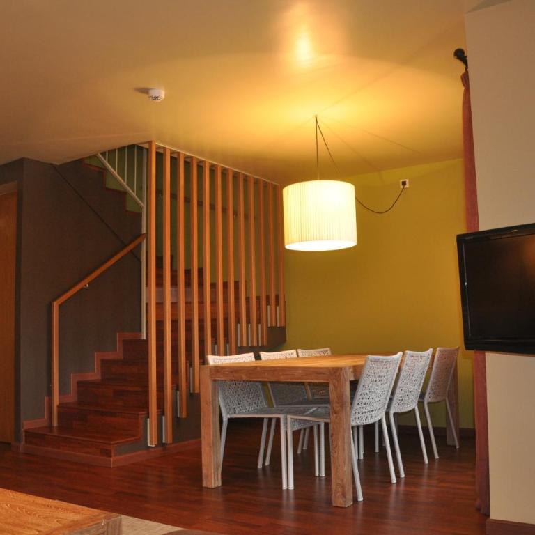 Apartaments Turístics Puigcerdà - La Closa - Deluxe Duplex Apartment (6 Adults) - 16