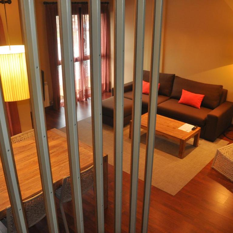 Apartaments Turístics Puigcerdà - La Closa - Deluxe Duplex Apartment (6 Adults) - 14