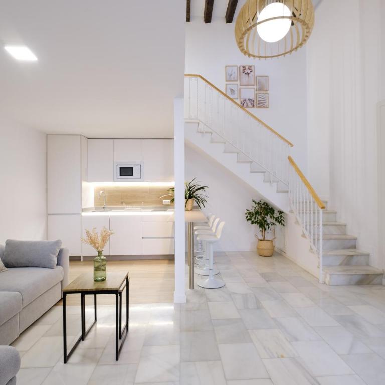 Precioso Loft en Centro Histórico de Córdoba. - One-Bedroom Apartment - 1