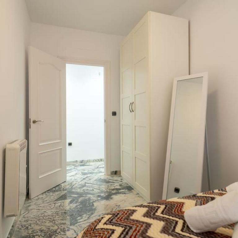 Exclusivo Piso Granada, PARKING PRIVADO OPCIONAL - Two-Bedroom Apartment - 16