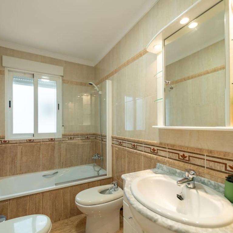 Exclusivo Piso Granada, PARKING PRIVADO OPCIONAL - Two-Bedroom Apartment - 26