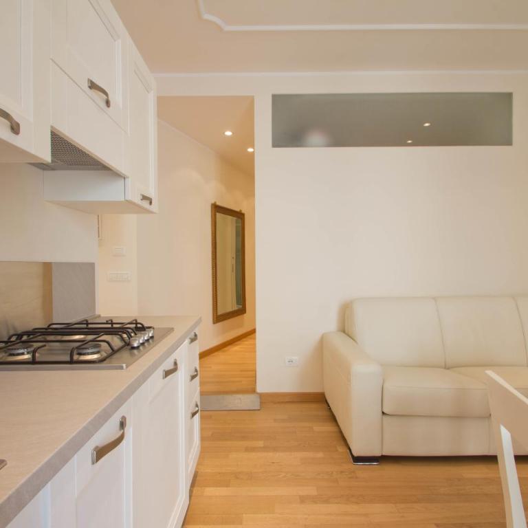 Alassio bnb Apartments - Appartamento con 2 Camere da Letto e Balcone - 14