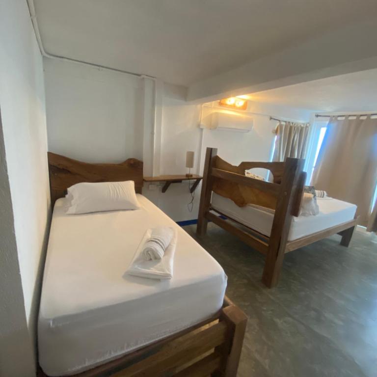 Mamallena Beachside Rincon del Mar - Standard Triple Room with Sea View - 3