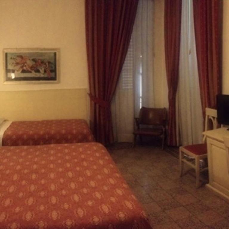 Hotel Umbria - Camera Tripla - 1